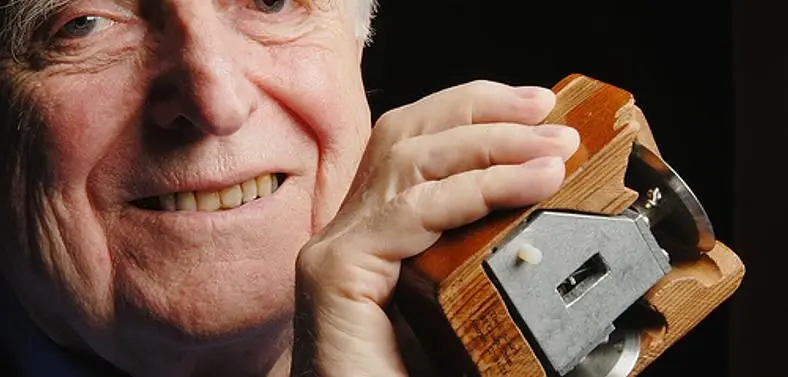 Inventor of the computer mouse, Douglas C. Engelbart, passes away at 88