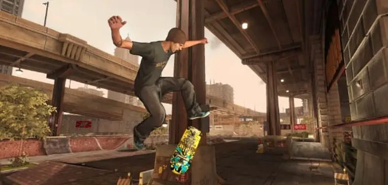 Tony Hawk edges out Shaun White in 2010