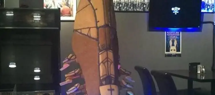 It's a Mass Effect Christmas with a gingerbread Reaper