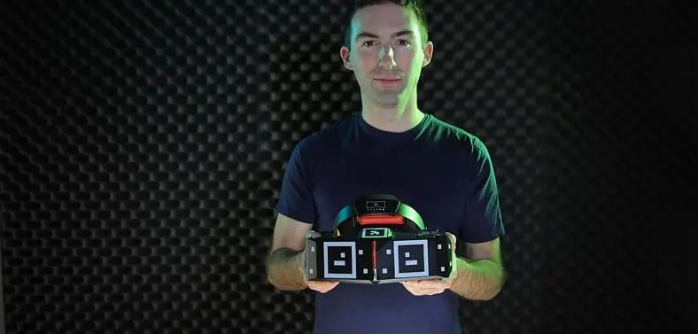 Starbreeze Studios announces its own virtual reality headset at E3 2015, the StarVR