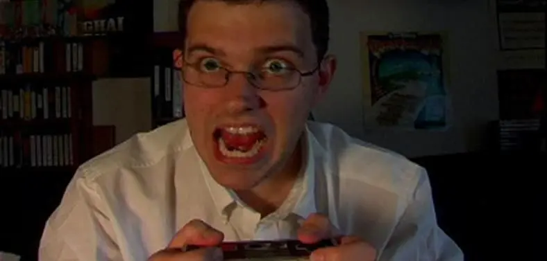 1 in 5 PSN users thinking of switching to Xbox Live