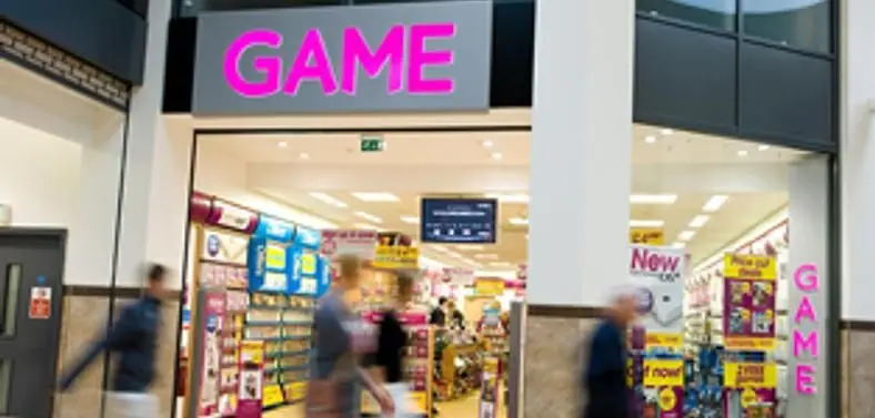 Physical retail "a museum piece" in 10 years, "if you don't adapt you die"