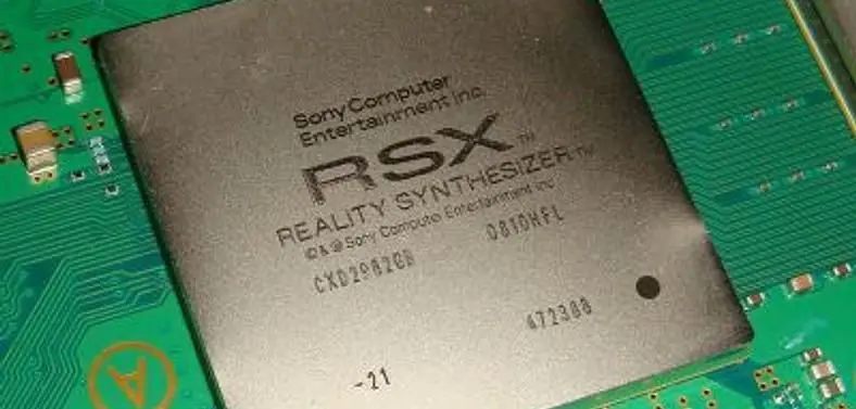 Molyneux 'worries' about Sony's hardware plans