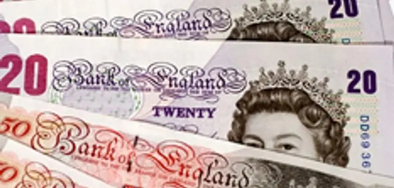 UK retailers to eat VAT rise, wants publisher "price movement"